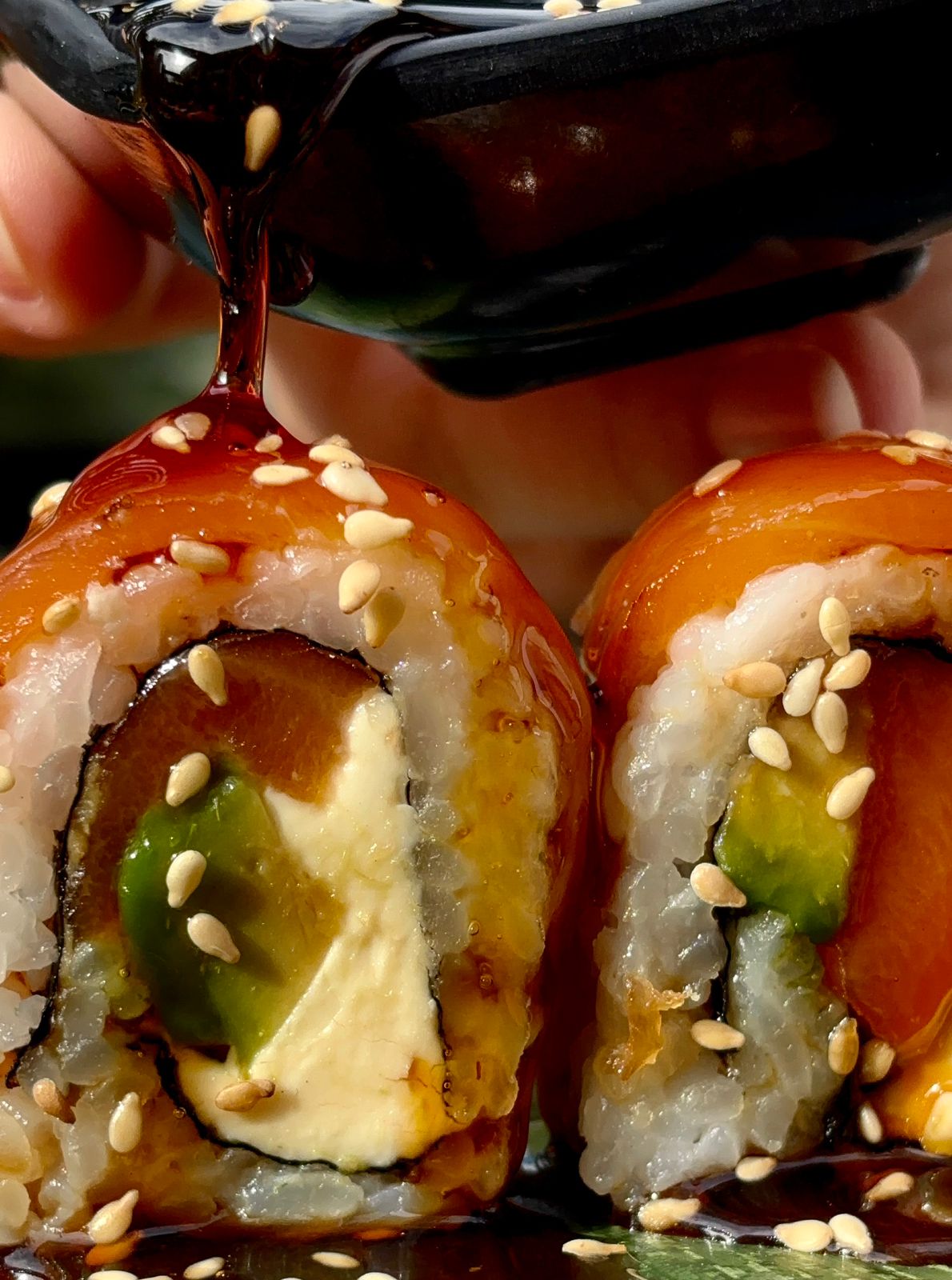 Garnell sushi sauce content photo